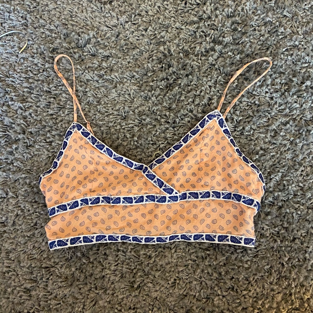 Crop top